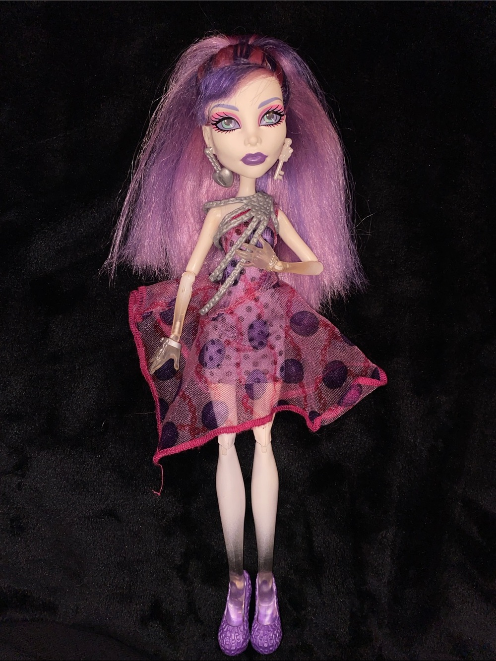 Monster High Dot Dead Gorgeous: Spectra 2010